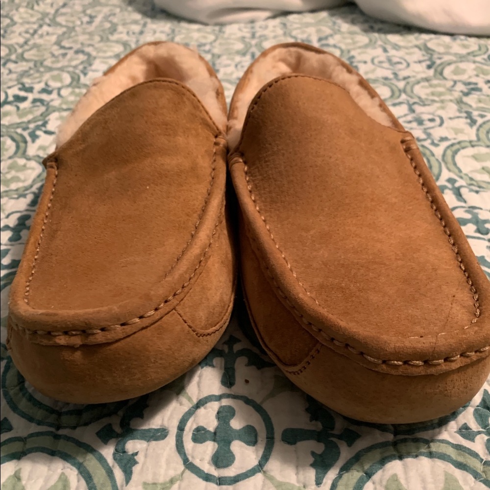 Ugg Ascot Slipper - Size 9
